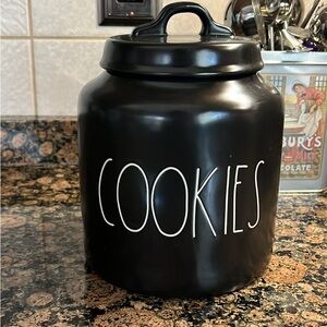 Rae Dunn Cookie Jar